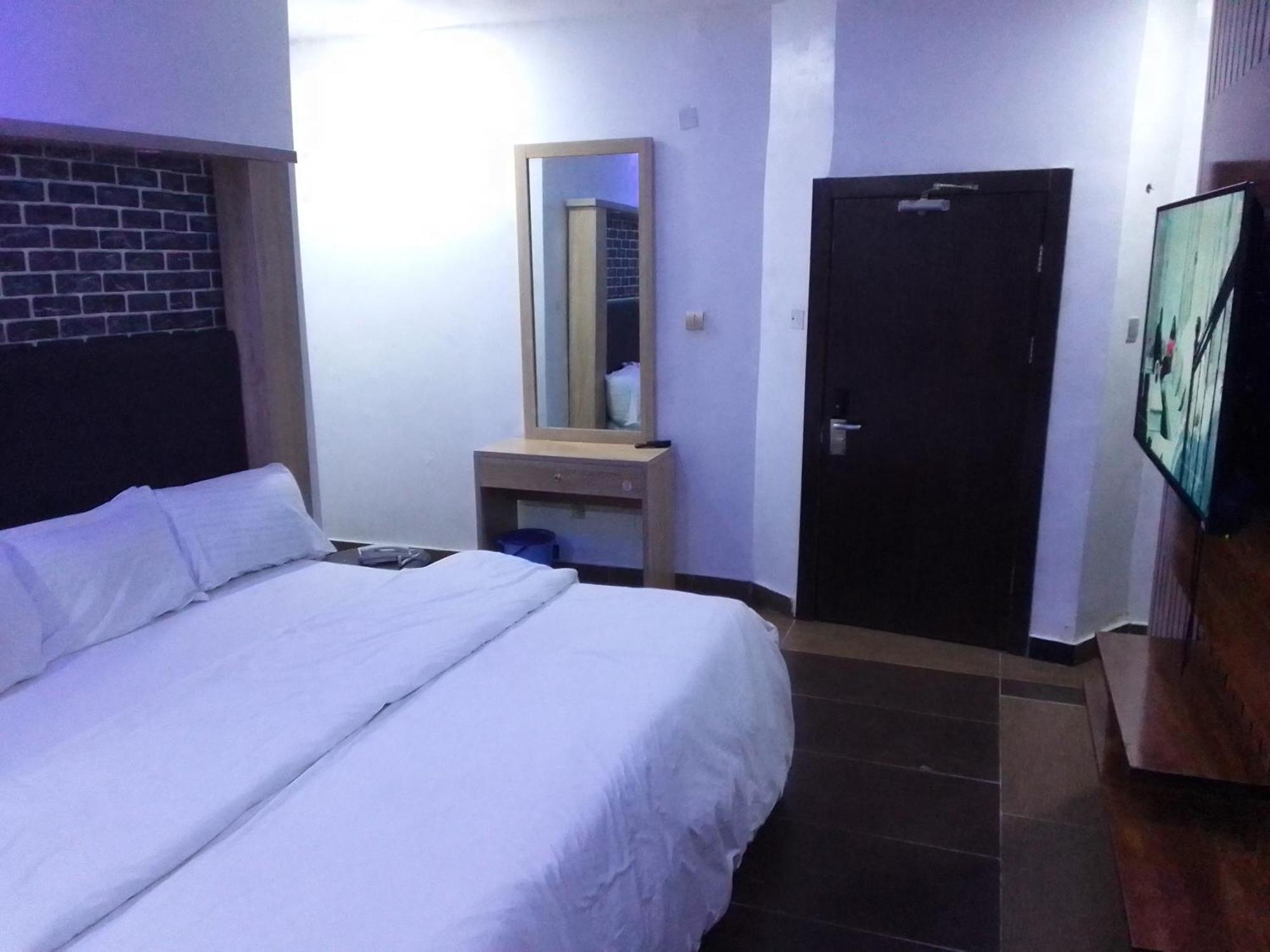 ホテル Exclusive Mansion Lekki Phase 1 Ilado エクステリア 写真
