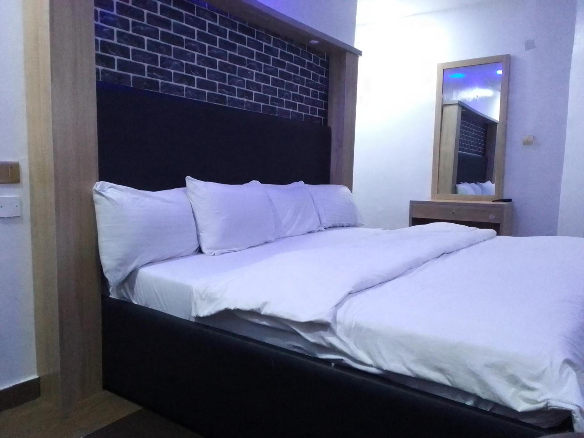 ホテル Exclusive Mansion Lekki Phase 1 Ilado エクステリア 写真