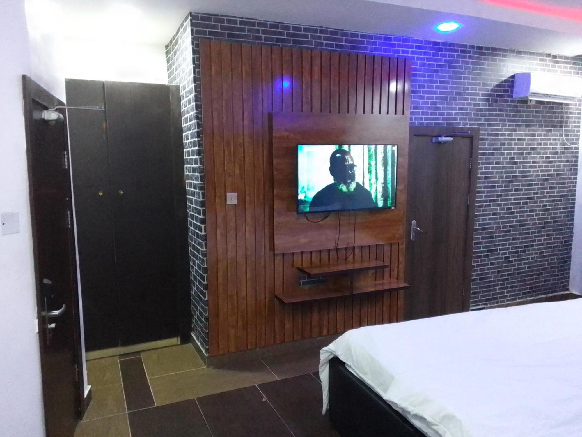ホテル Exclusive Mansion Lekki Phase 1 Ilado エクステリア 写真